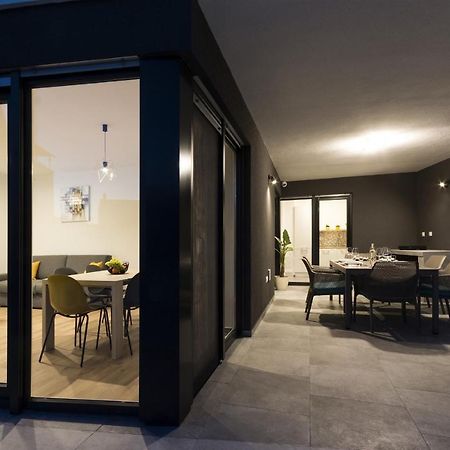 Modern 3-Bedroom Villa With A Private Pool Pula Luaran gambar