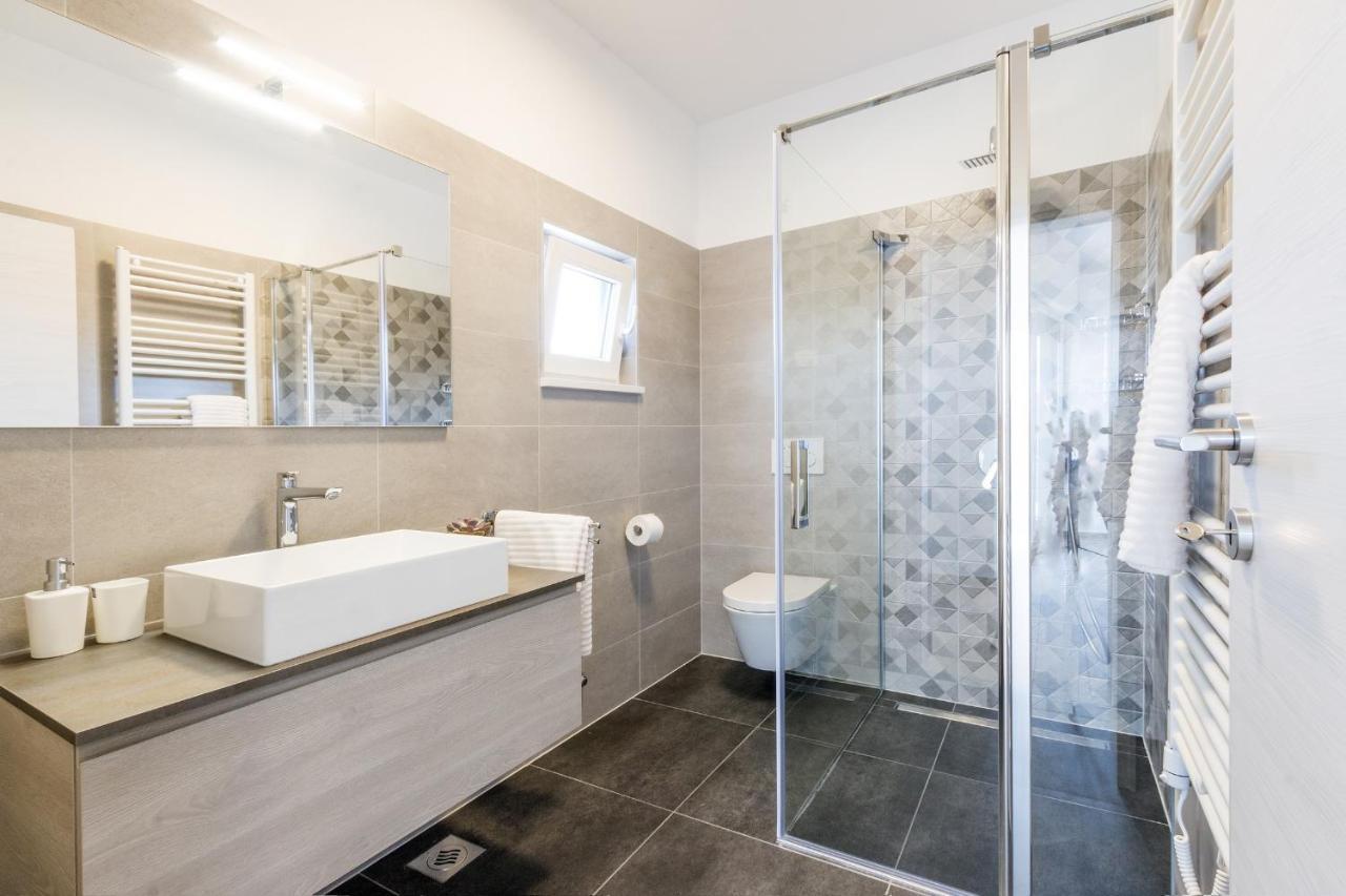 Modern 3-Bedroom Villa With A Private Pool Pula Luaran gambar